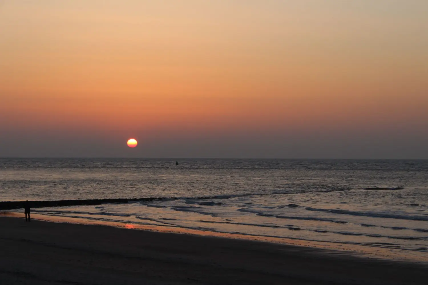Wohnung Inselschatz Sonnenuntergang am Strand von Vermietservice Ilyes
