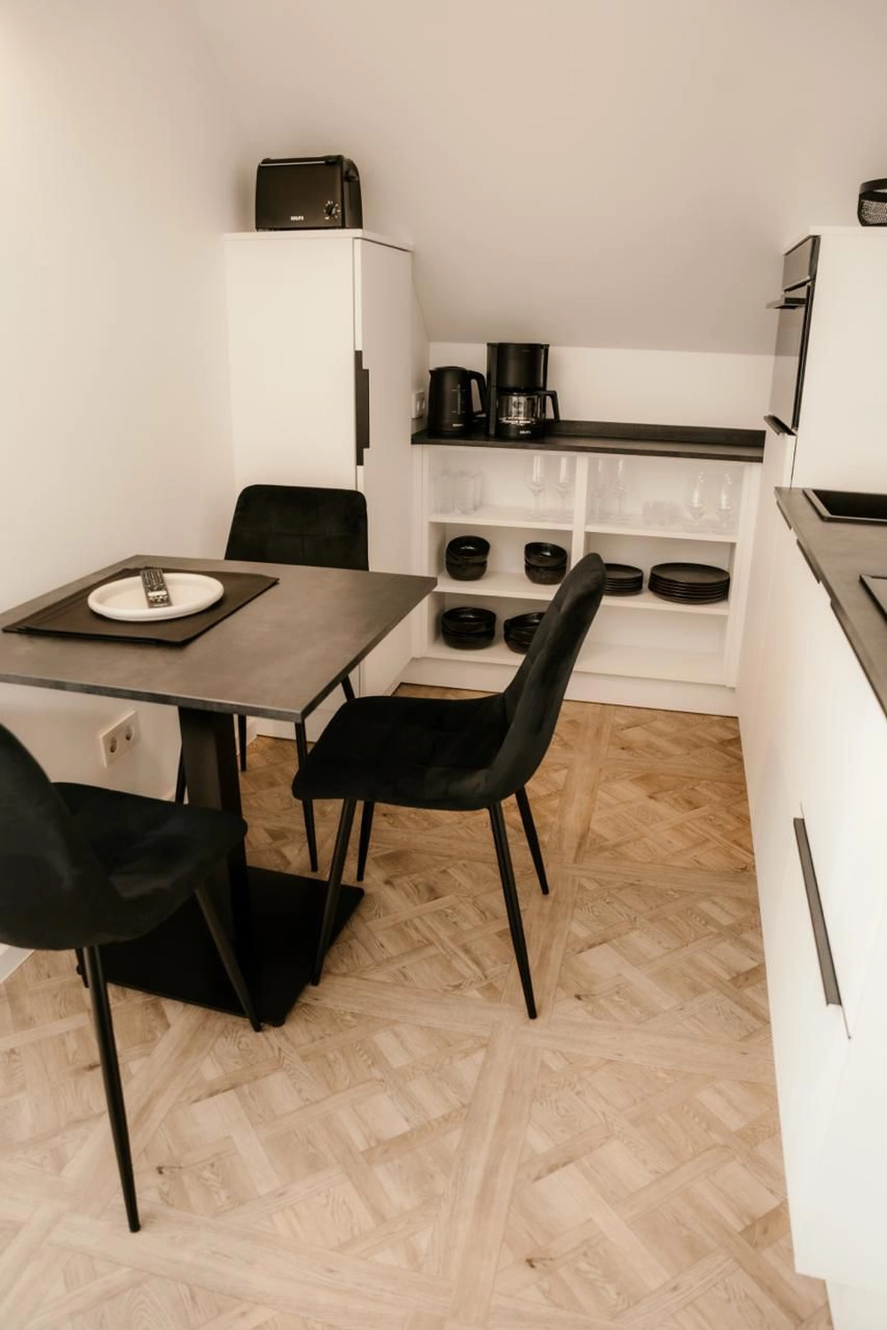 Wohnung E-24 house inside von Vermietservice Ilyes